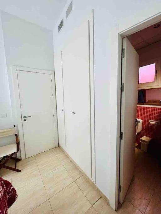 Apartamento Privado En Alameda De Hercules Sevilla Dış mekan fotoğraf