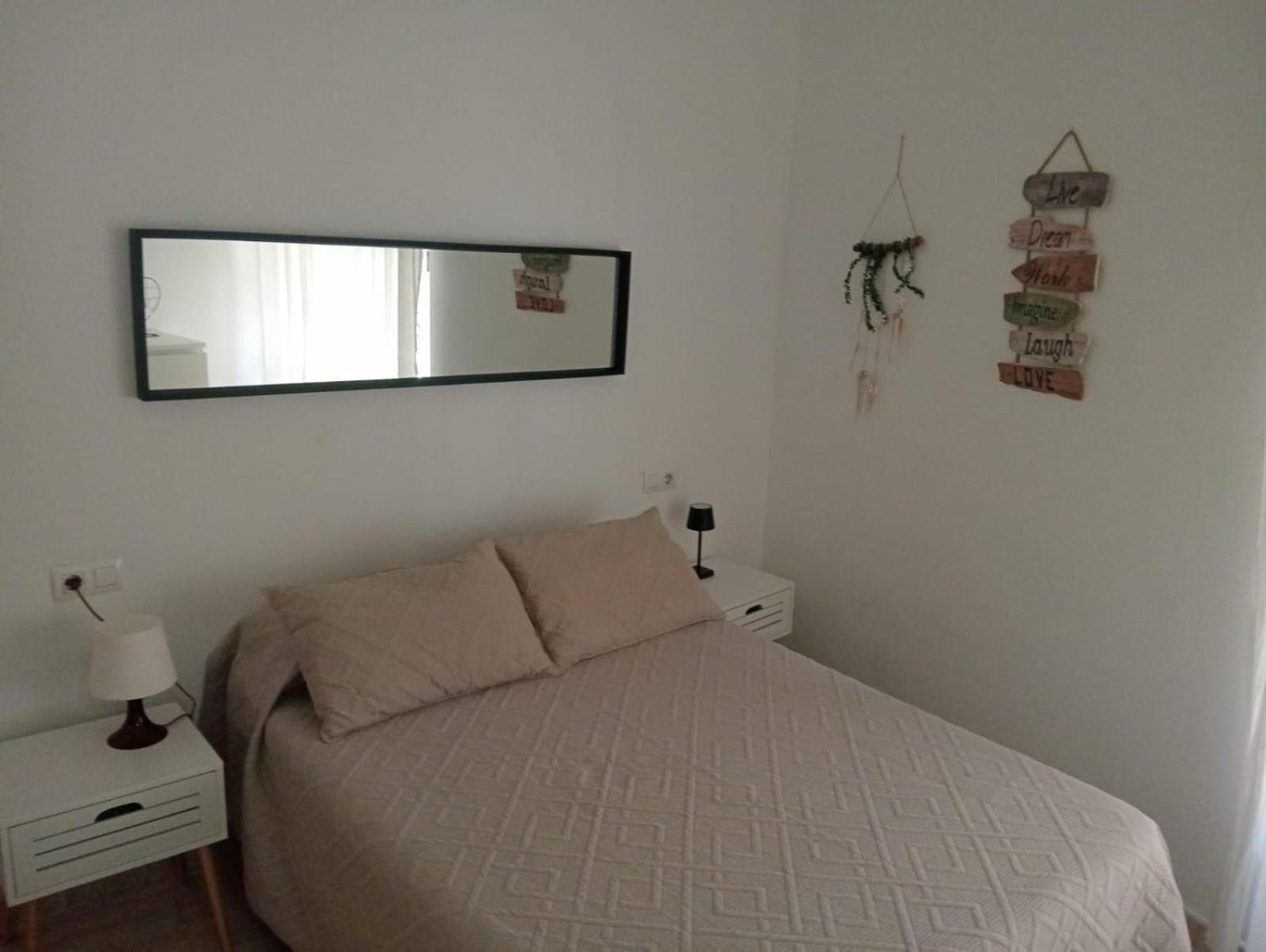Apartamento Privado En Alameda De Hercules Sevilla Dış mekan fotoğraf